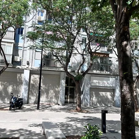 Plaza Sainetero Arniches * Valencia